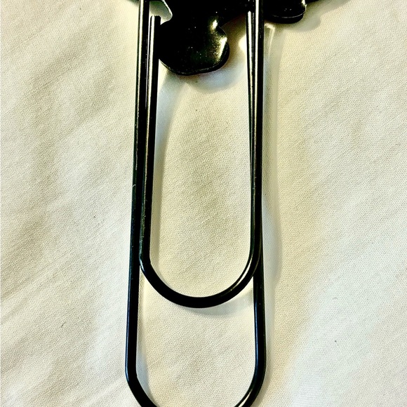 OVERSIZED DR. SEUSS “THING” HARD-TO-FIND COLLECTABLE PAPERCLIP… - Picture 5 of 6